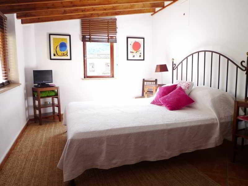 Hotel Casa Bougainvillea Сольер Экстерьер фото